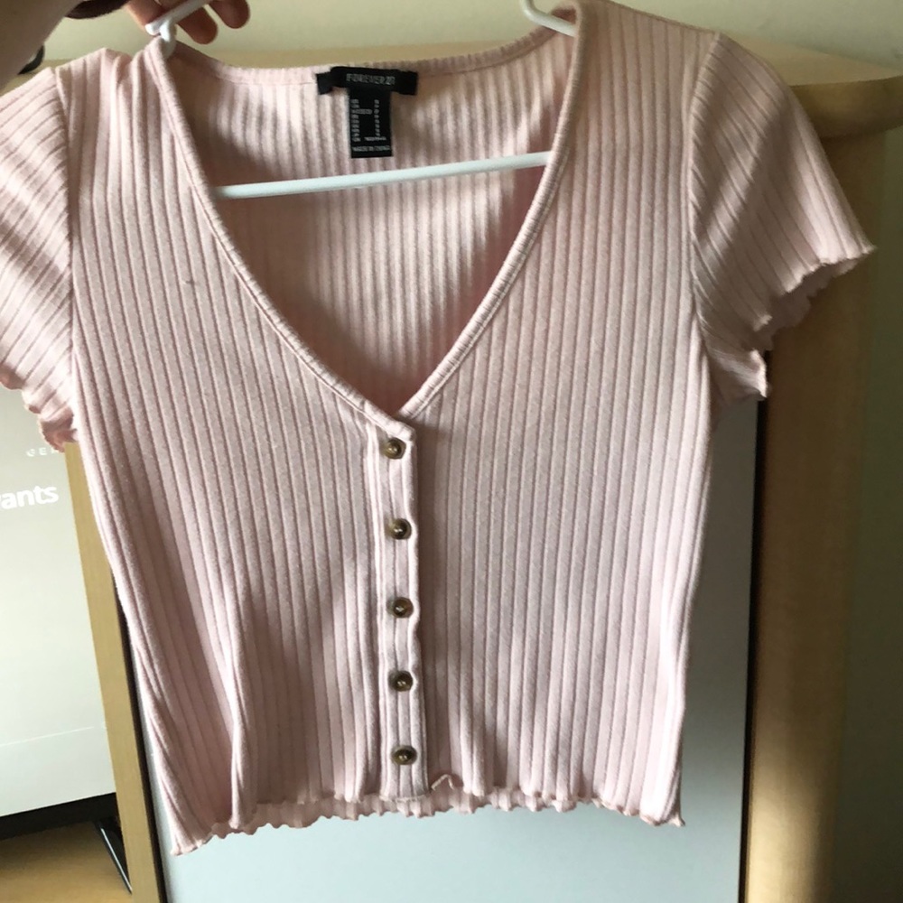 cute pink buttoned crop top
